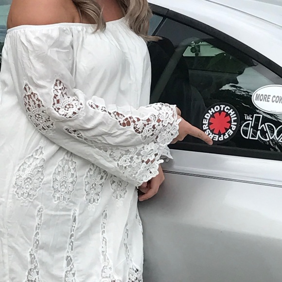 Medium White Off Shoulder Dress - Picture 2 of 3